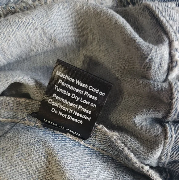 NWOT POL Stay Focused Butterfly Embroidered Denim Jacket Large Boho - Picture 8 of 9